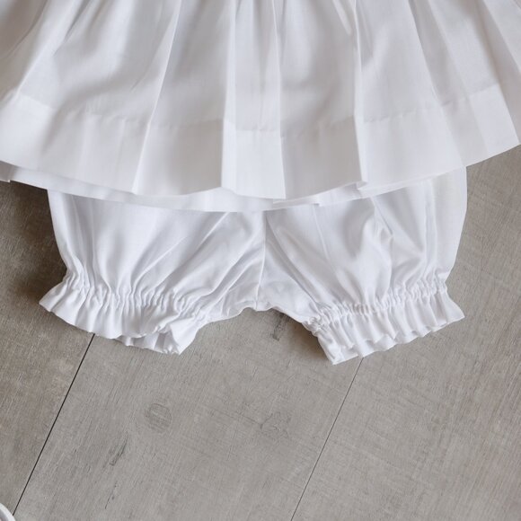 White Smocked Feltman Brothers Two Piece Set Blue Embroidery NWT - Picture 3 of 5